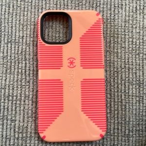 Speck iPhone 12/12pro case pink